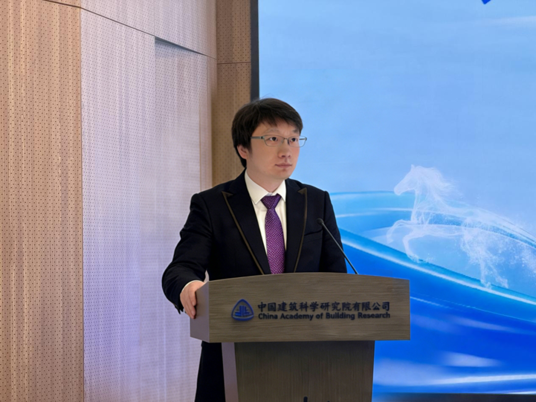 变电软件研发部 鲍骏成.png